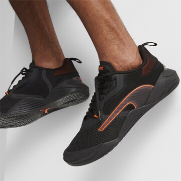 PUMA حذاء رياضي 'Fuse 2.0' بلون أسود: الأمام