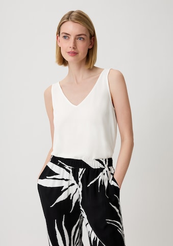 COMMA Top in White: front
