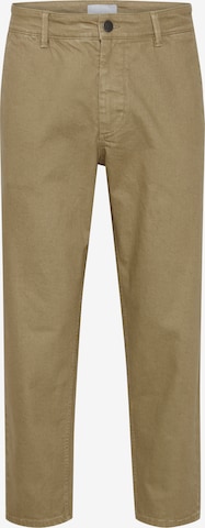 Casual Friday Chino Pants 'Pepe 0026' in Brown: front