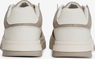 Baskets basses 'The Brooklyn' Tommy Jeans en blanc