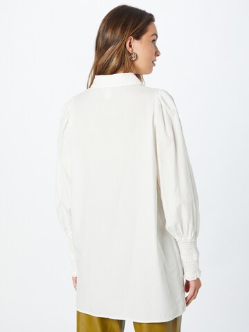 Bluză 'KLINO' de la Y.A.S pe alb