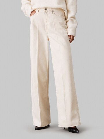 Calvin Klein Loosefit Jeans in Beige