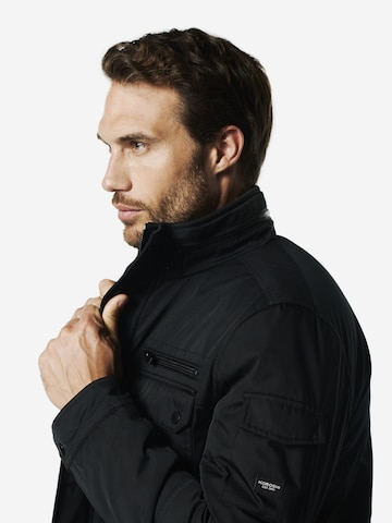 KOROSHI Between-season jacket in Black