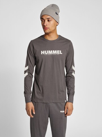 T-Shirt fonctionnel 'Legacy' Hummel en gris : devant