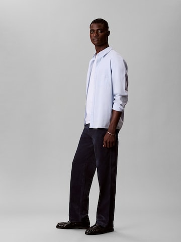 Calvin Klein Jeans Regular Chino '90s' in Blauw