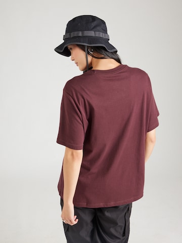 Nike Sportswear Póló 'Essential' - piros