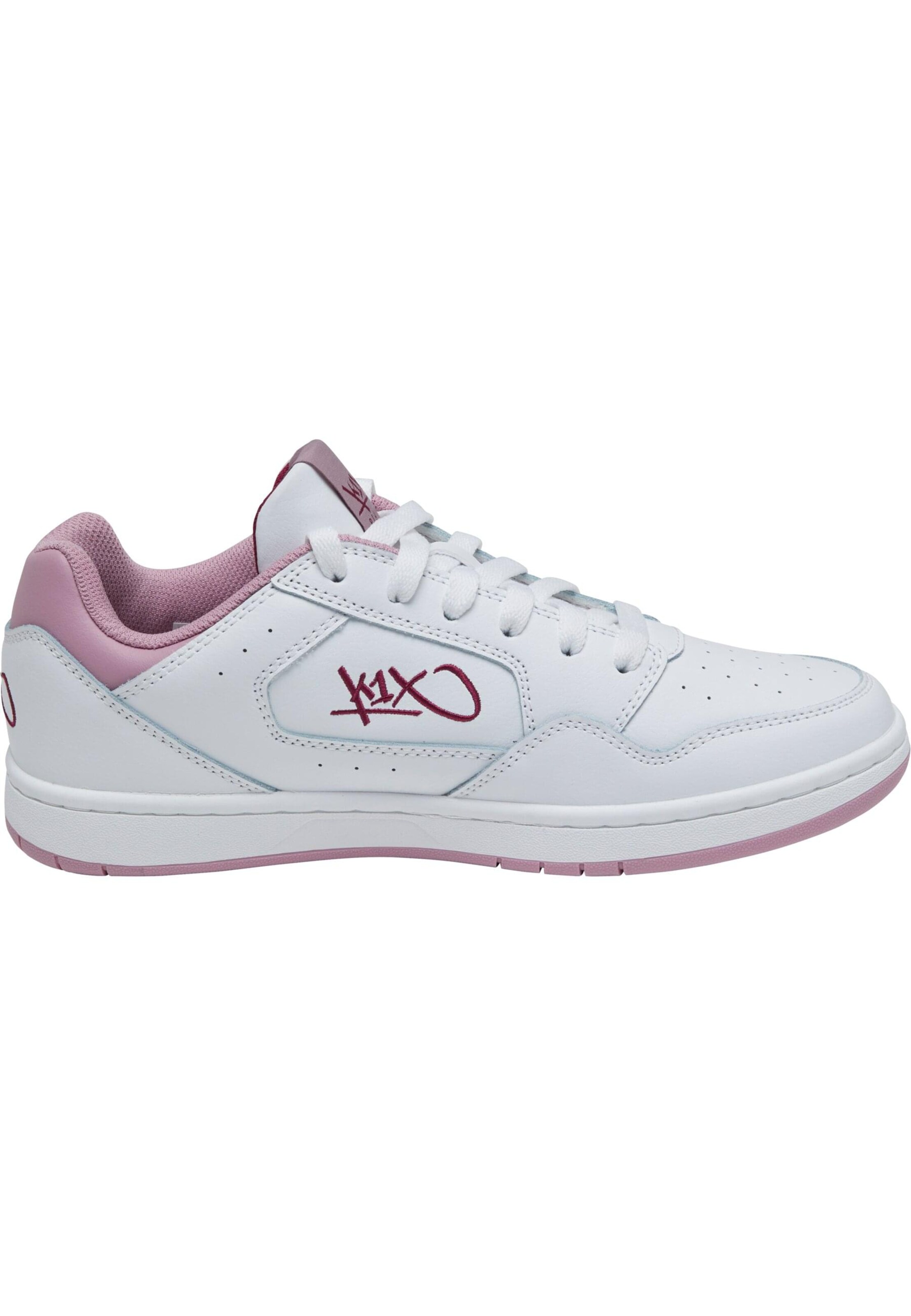 K1X Matalavartiset tennarit 'Sweep' värissä valkoinen