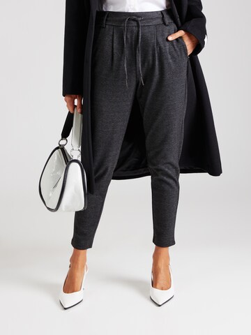 Effilé Pantalon à pince 'ONLPOPTRASH-GOZI' ONLY en gris : devant