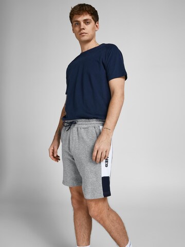 JACK & JONES Regular Pants in Grey