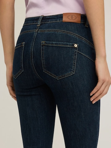 Skinny Jean MOTIVI en bleu