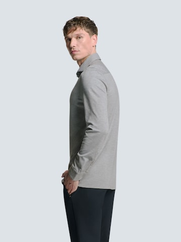 Coupe regular Chemise No Excess en gris