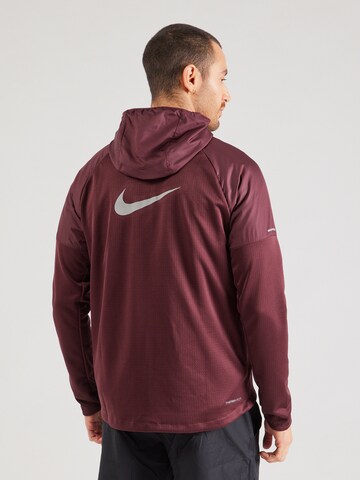 NIKE Спортивная куртка 'Sphere Miler' в Красный