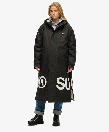 Superdry Tussenmantel in Zwart: voorkant