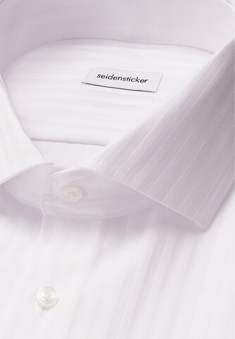 Coupe slim Chemise business 'SMART CLASSICS' SEIDENSTICKER en blanc