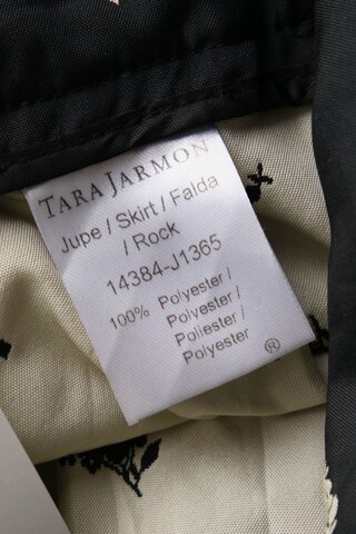 Tara Jarmon Skirt in XS in Black