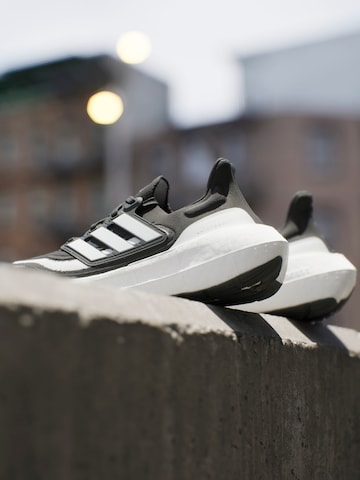 ADIDAS PERFORMANCE Běžecká obuv 'Ultraboost Light' – černá