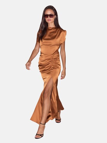 Robe de soirée Lipsy en bronze : devant