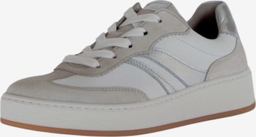 Baskets basses GABOR en blanc : devant