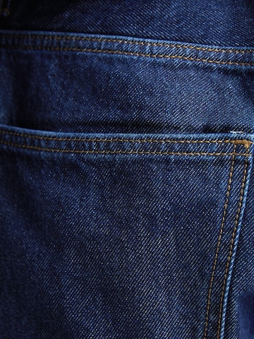 Bershka Loosefit Jeans in Blauw
