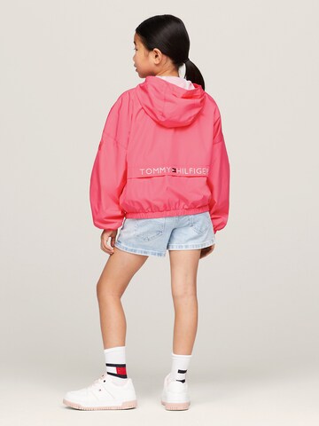 TOMMY HILFIGER Kurtka przejściowa 'Essential' w kolorze różowy