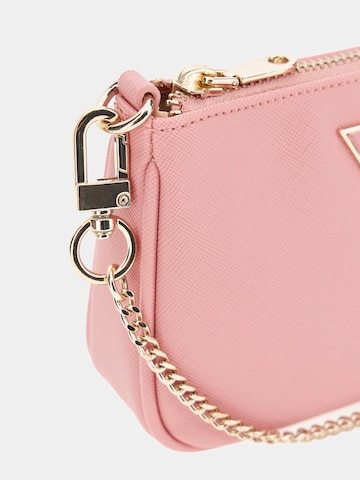 GUESS Schultertasche in Pink