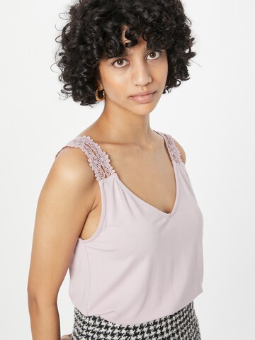 ABOUT YOU Top 'Athina' in Pink