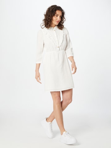 Robe-chemise VERO MODA en blanc