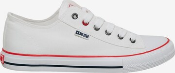 BIG STAR Sneakers in White