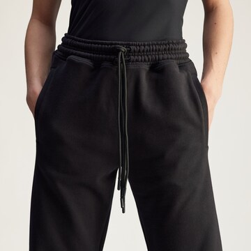 regular Pantaloni sportivi di ADIDAS BY STELLA MCCARTNEY in nero