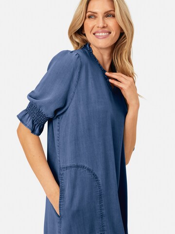Robe 'Nydelana' Masai en bleu