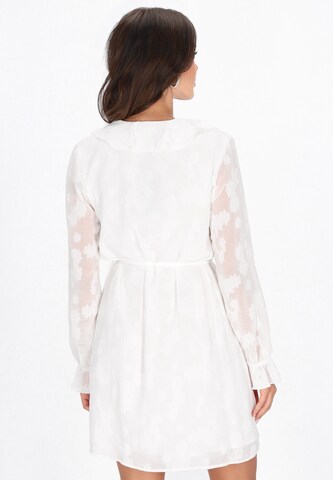 Robe de cocktail faina en blanc