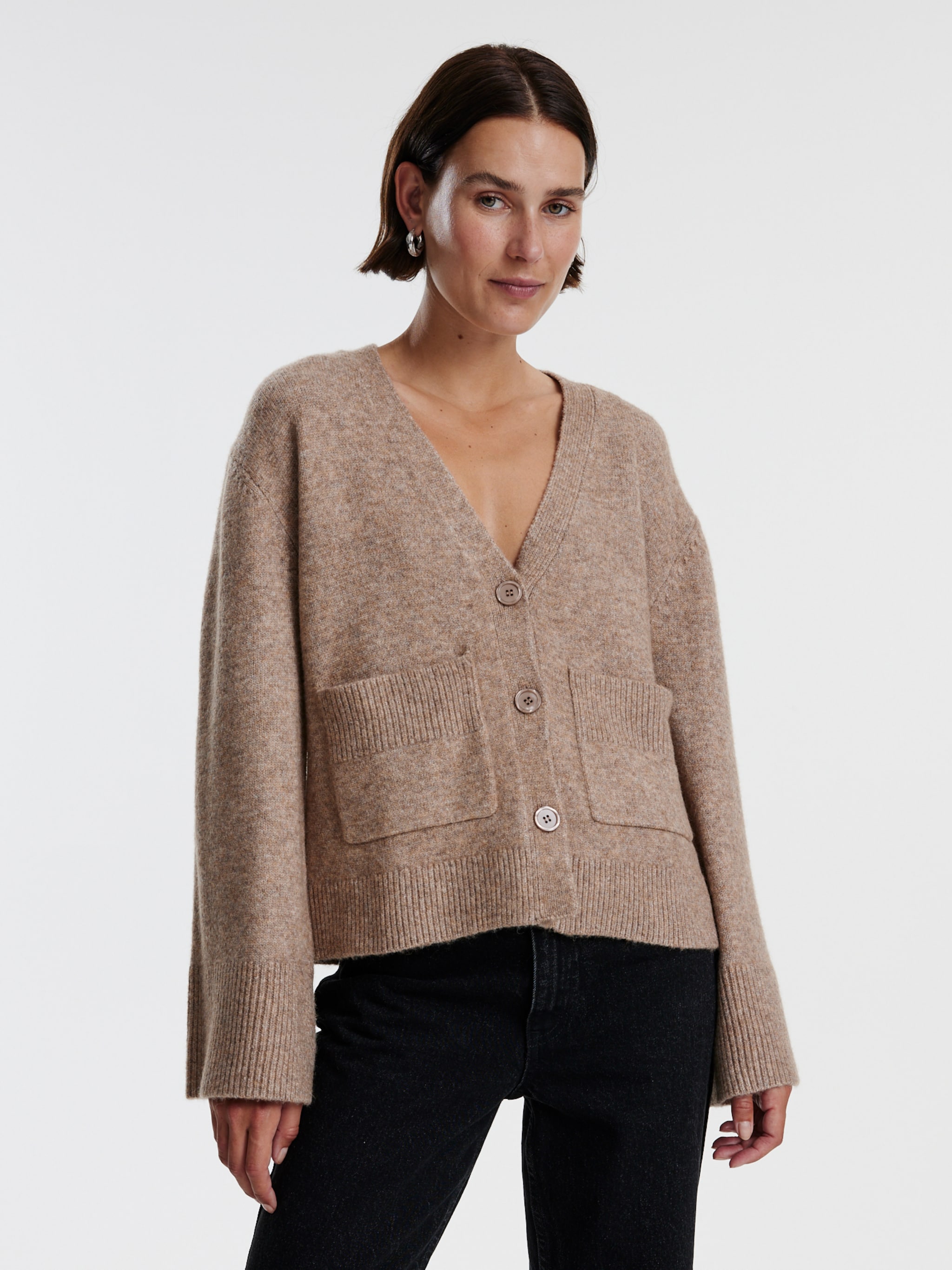 EDITED Produkte Strickjacke 'Carmi' taupe