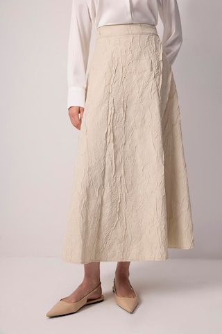 Touche Prive Skirt in Beige: front