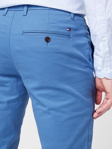 TOMMY HILFIGER Normální Chino kalhoty 'Bleecker' – modrá