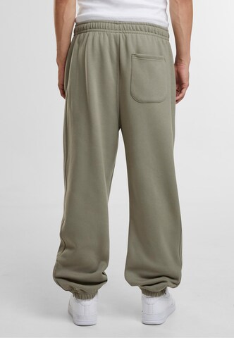 Urban Classics Tapered Pants in Grey