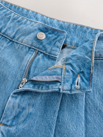 Loosefit Jean à pince Next en bleu