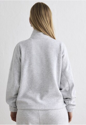 Veste de survêtement Aim'n en gris