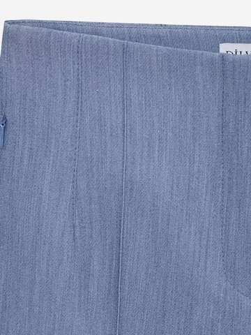Slimfit Pantaloni con piega frontale 'Shorts' di Dilvin in blu