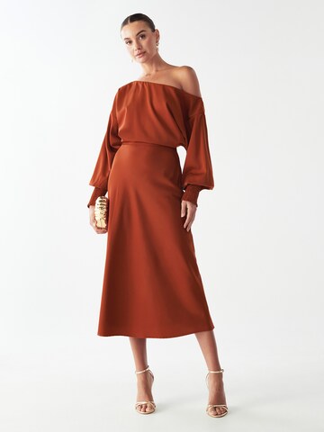 Willa Φόρεμα 'Diara' σε καφέ: μπροστά