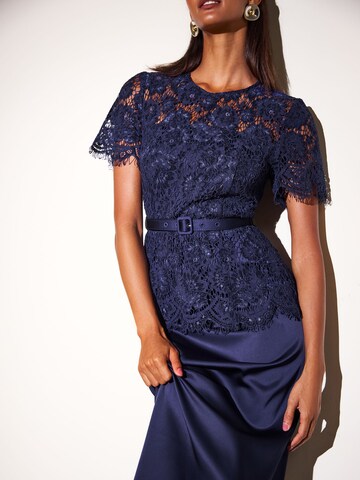 Friends Like These Kleid in Blau