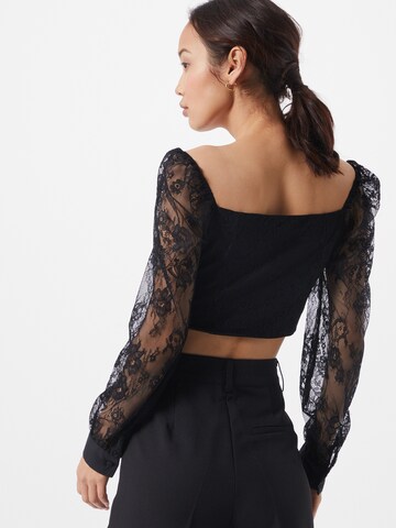 GLAMOROUS - Blusa em preto