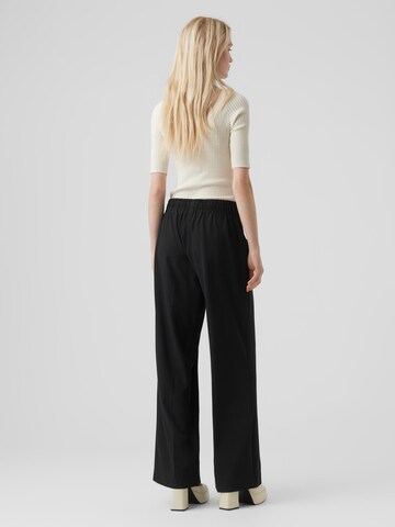 VERO MODA Wide leg Trousers with creases 'SADIASUI' in Black