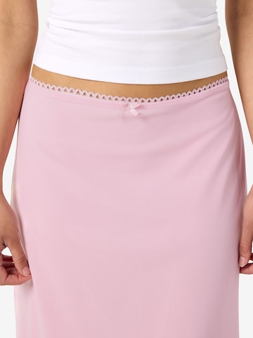 Noisy may Nederdel 'NMJudith' i pink