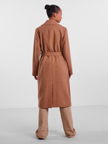 PIECES Between-Seasons Coat 'Josie' in Brown