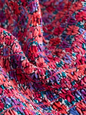 Next Overall in Roze