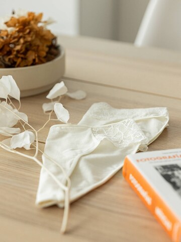 zd ZERO DEFECTS Panty 'Enea soy fiber mid waist panty' in Weiß: Vorderseite