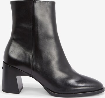 Calvin Klein Ankle Boots in Black