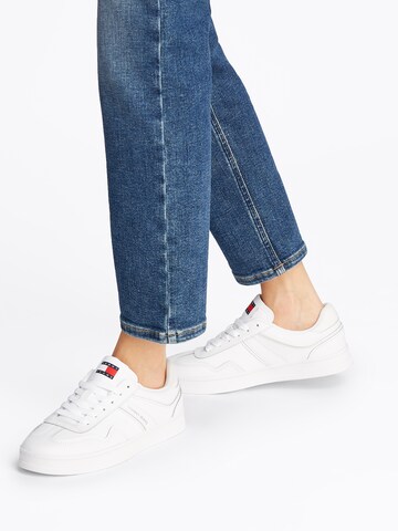 Tommy Jeans Trampki niskie 'The Greenwich' w kolorze biały