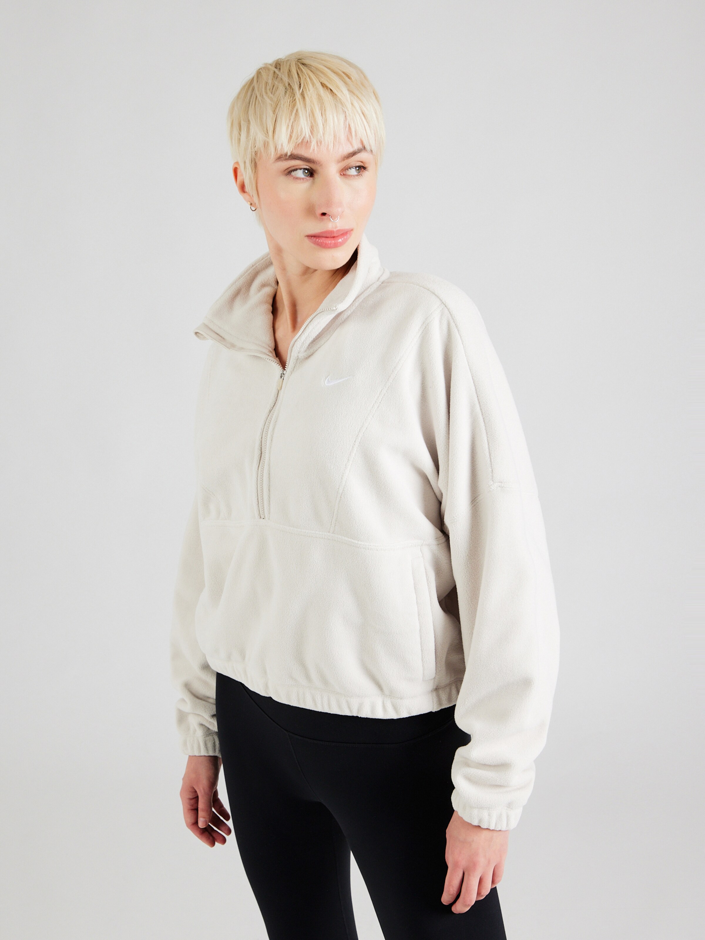 NIKE Sporttrui One in Offwhite ABOUT YOU