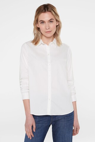 SENSES.THE LABEL Blouse in White: front